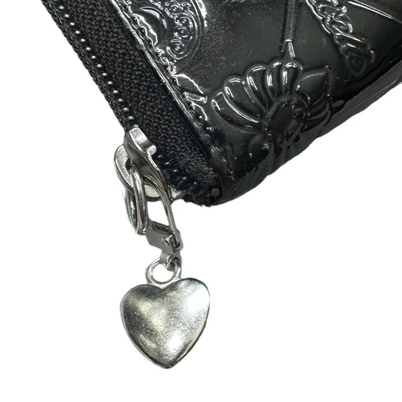 Authentic CHANEL Precious Symbols Black Patent Quilted Leather Zippy Wallet - Picture 14 of 16